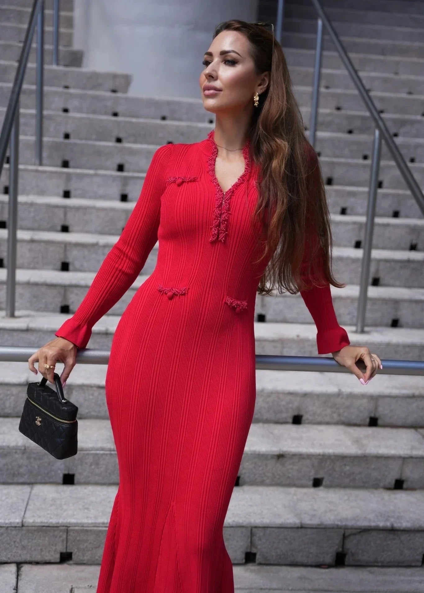 red knit long sleeve dress Alessia Ribbed Midi in Scarlet L EOSSPRICEREVEALED High-Low Tiered-Tulle Prom Dress fitted silhouette Size:32/30