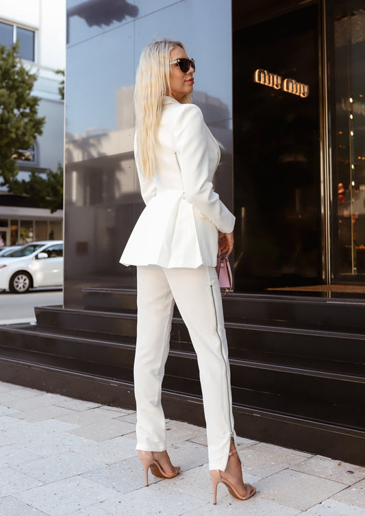 Blazer & Pants Suit Set with Zipper Details - White